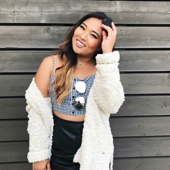 Meet your Posher, Kristen - Picture 1 of 3